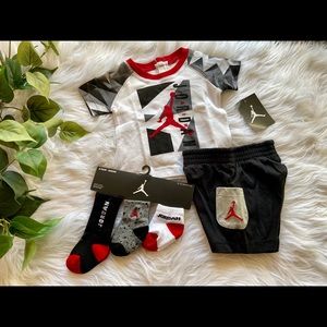 Infant boys Jordan set